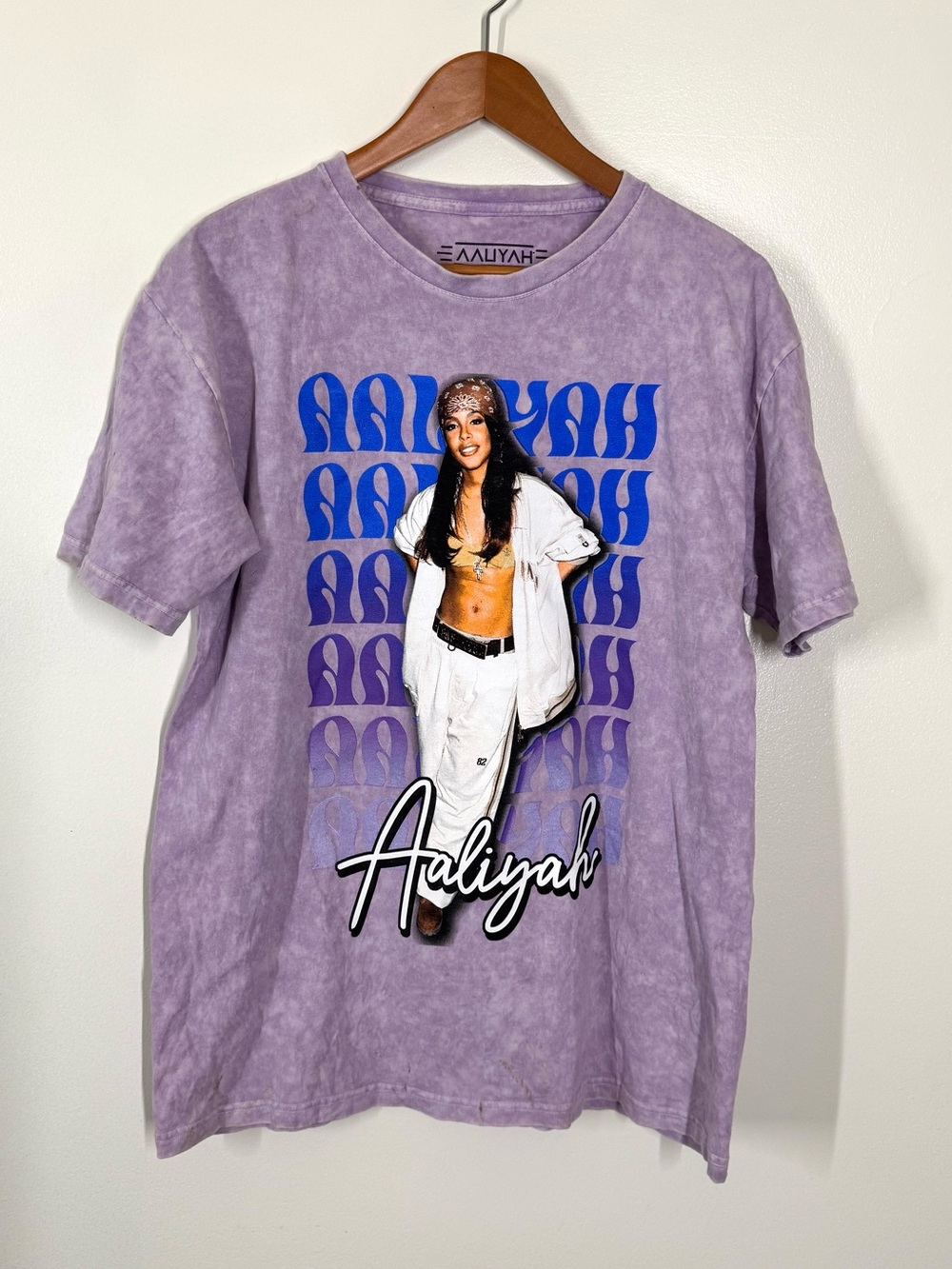 Aaliyah Lavender Graphic Short Sleeve Tee